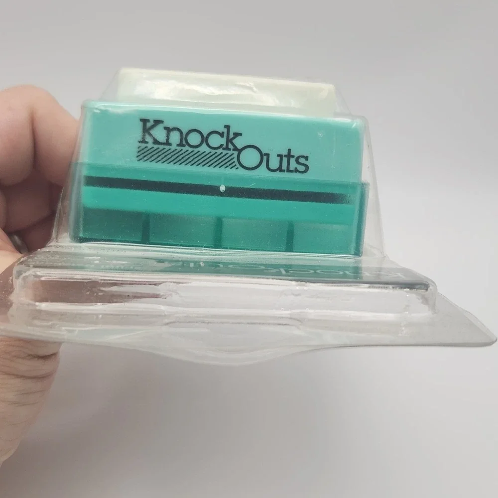 American Crafts Knock Outs Border Punch Mini Scallop Spiral Notebook New